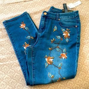 Chicos denim blue jeans with beading and sequence size 1.5 petite